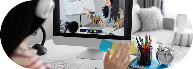 Student attending a live online class at Forte Institute